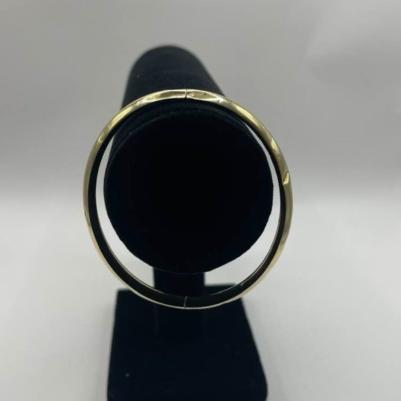 Eternalgold 14K Yellow Gold Oval Bangle Bracelet - Women - medium-large - Picture 13 of 16